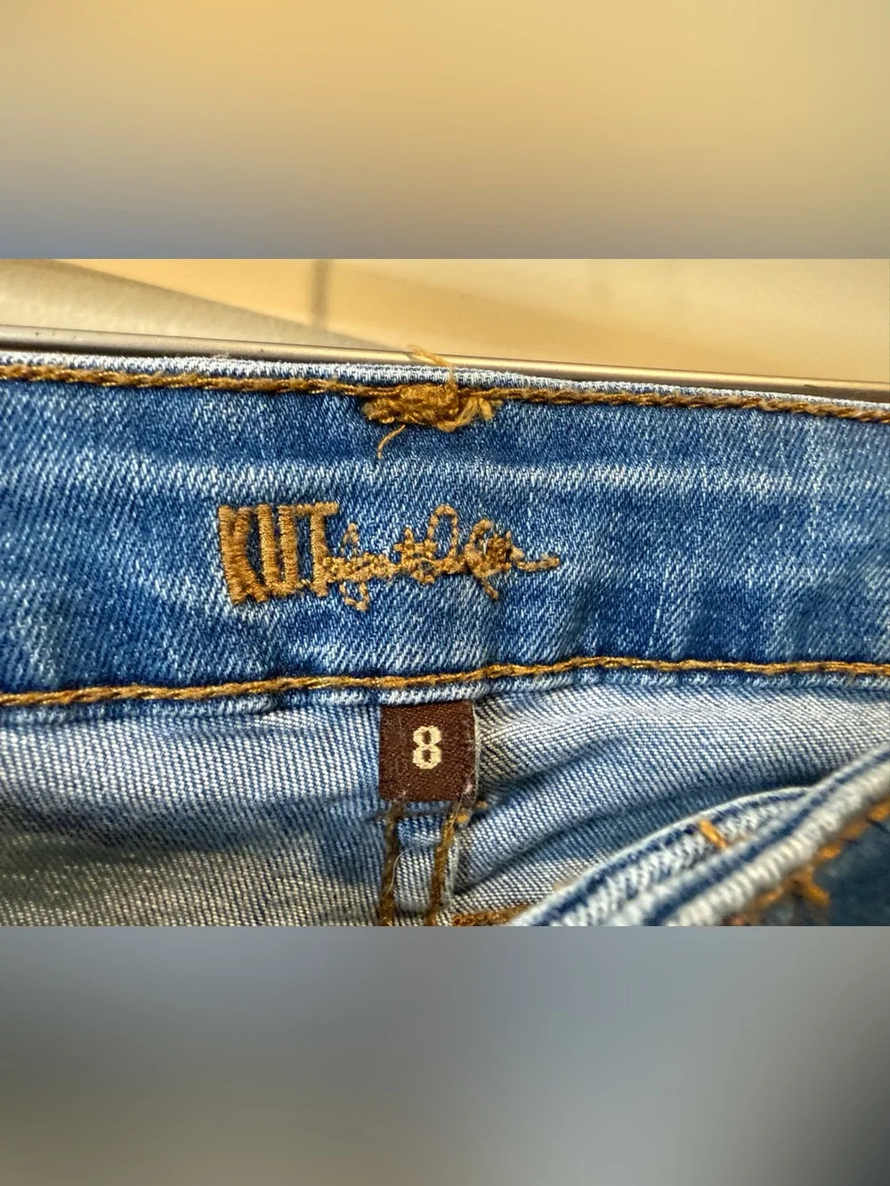Kut From the Kloth Jean Connie Ankle Skinny embroidered flowers size 8